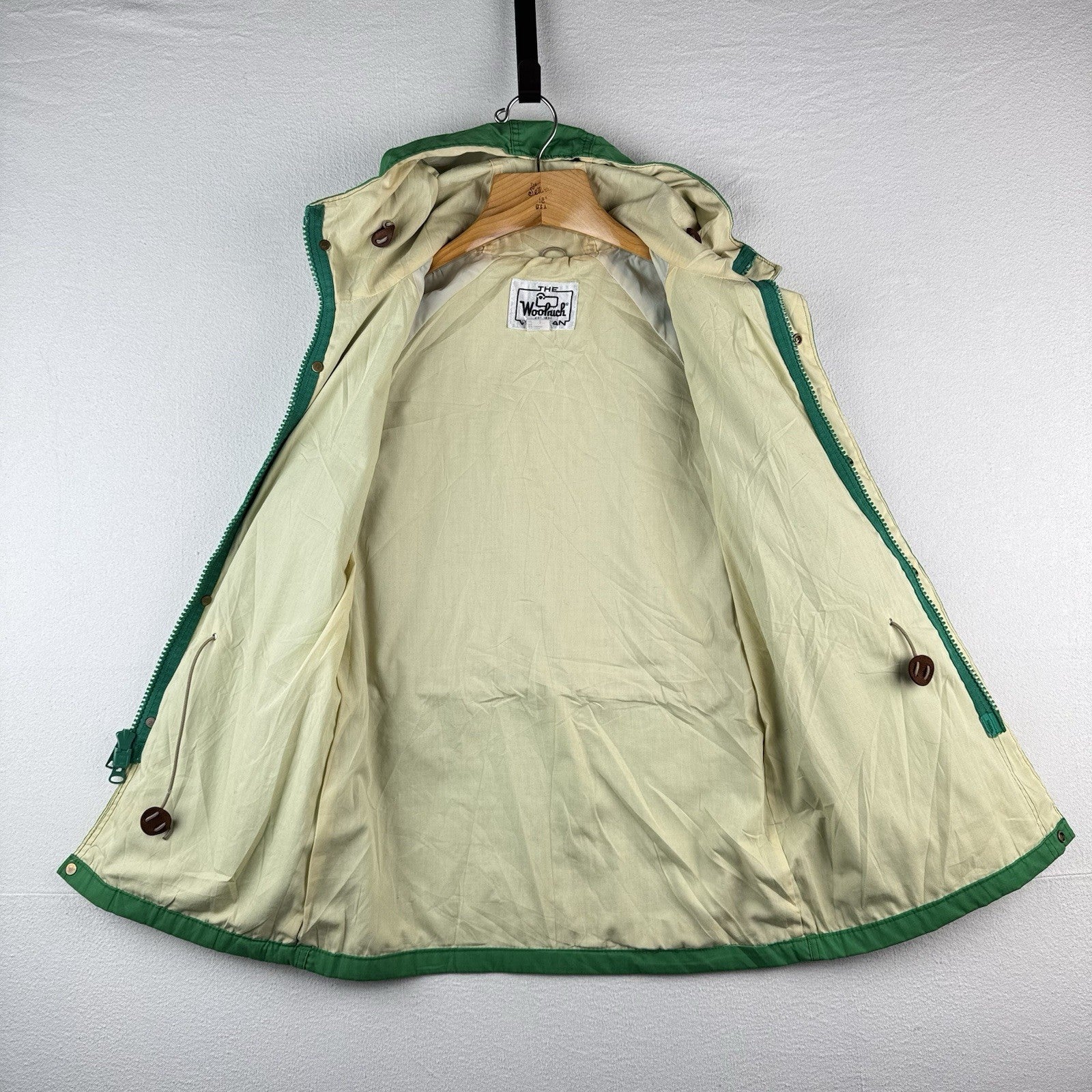 70’s Vintage Woolrich Women’s Small Mountain Parka Kelly Green Made In USA