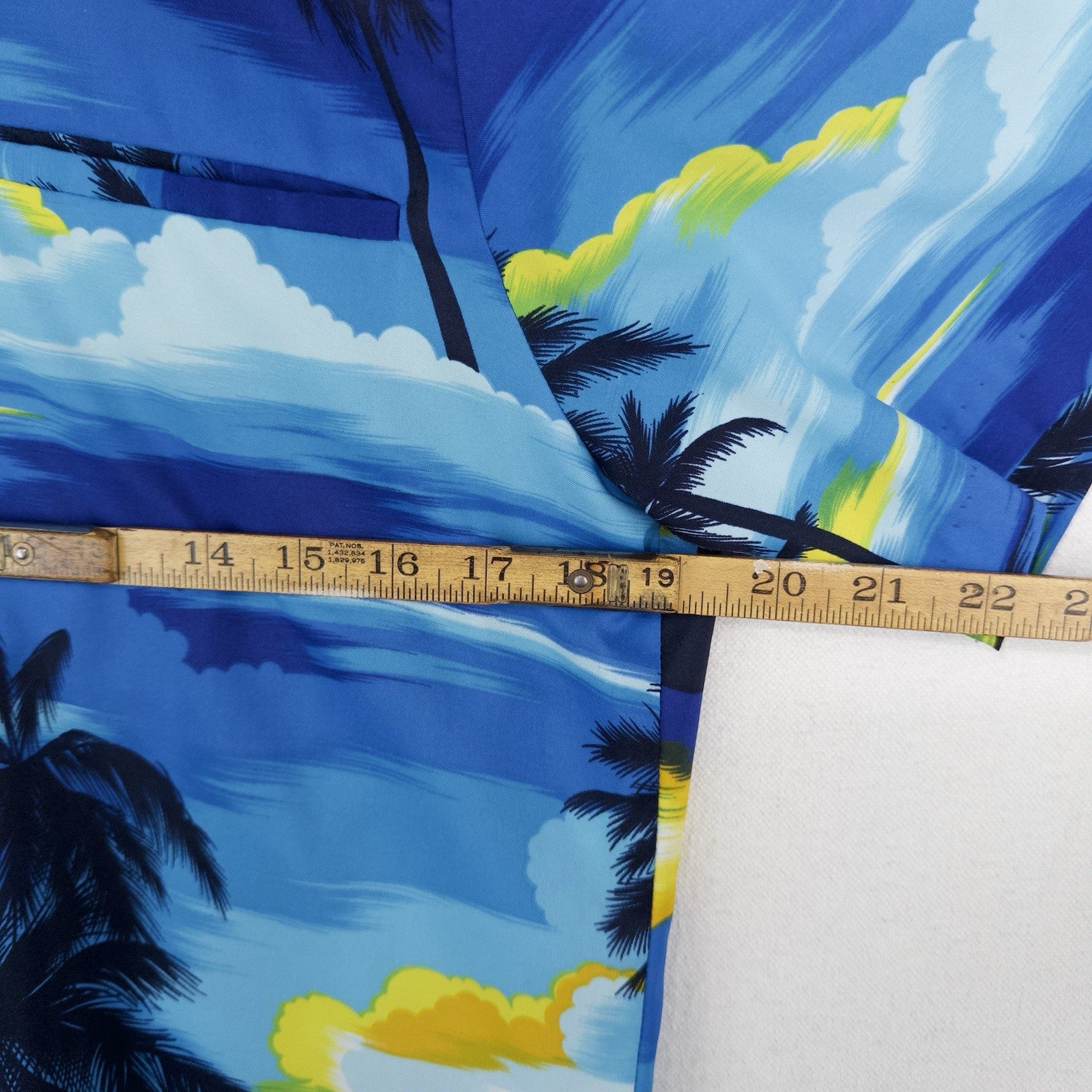 70’s Vtg Rai Nani Hawaiian Blue Sky Aloha Shirt Men’s Small Made In USA/Hawaii