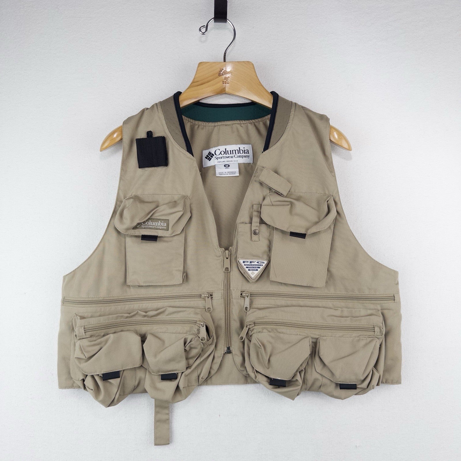 90’s Vtg Columbia PFG Khaki Fly Fishing Utility Vest Men's M Cushioned Collar