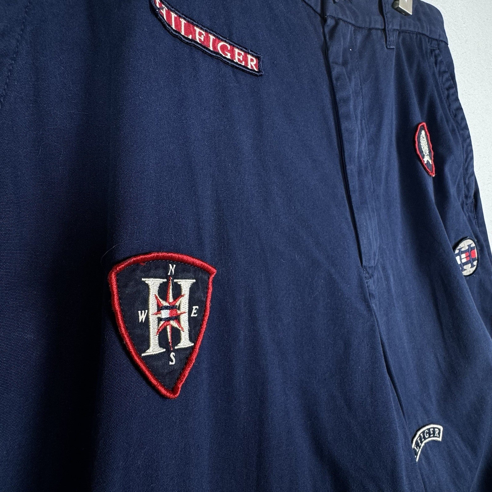 Vintage Tommy Hilfiger Men’s Embroidered Patch Navy Blue Chino Pants 32x32 Y2K
