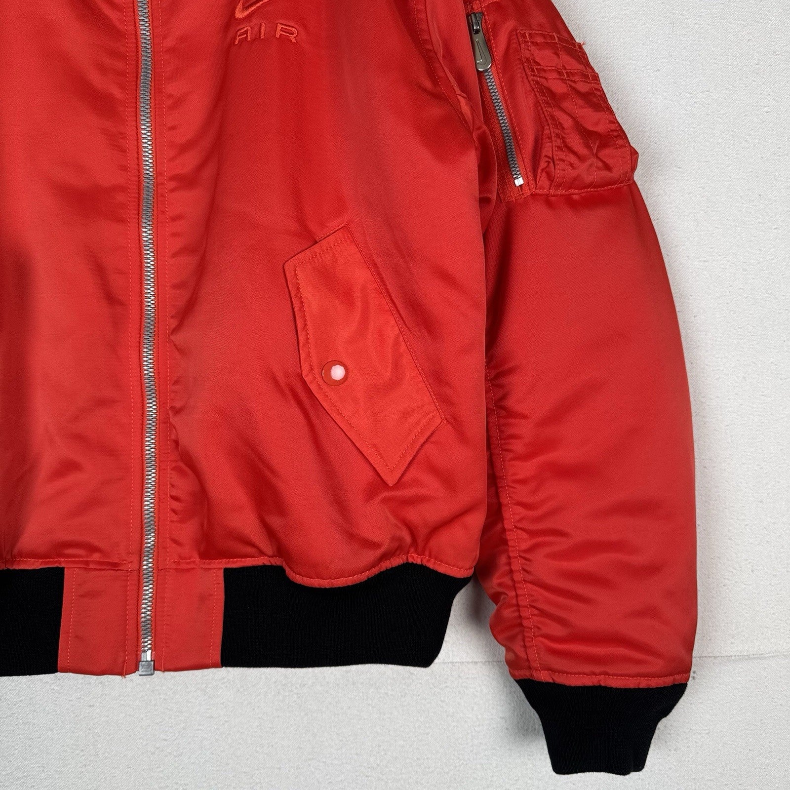 NWOT Nike Air Therma-Fit Satin Bomber Jacket Picante Red Men's Small DV9891-633