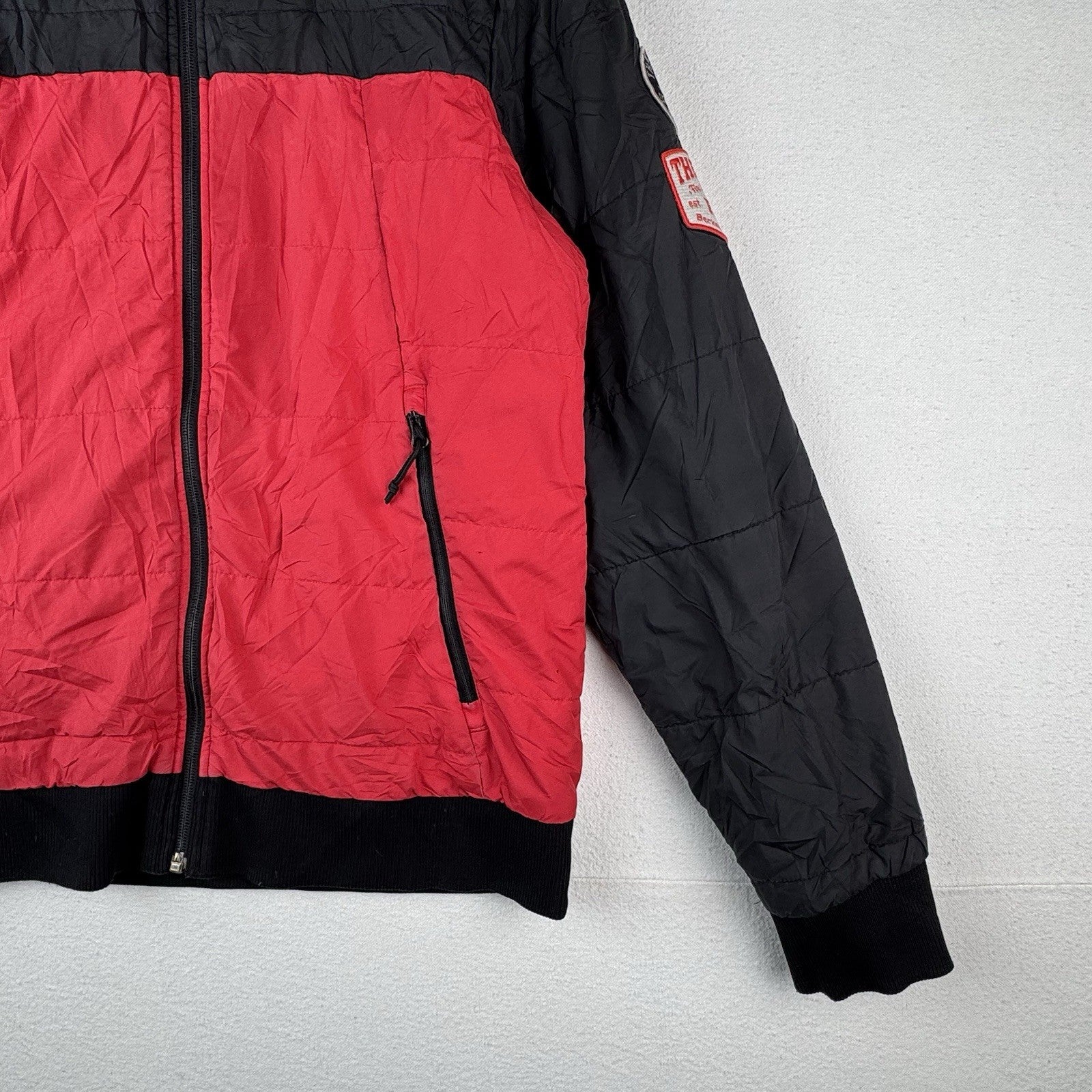 The North Face Tahoe Bomber Jacket Men's Medium Red Black Insulated *Read