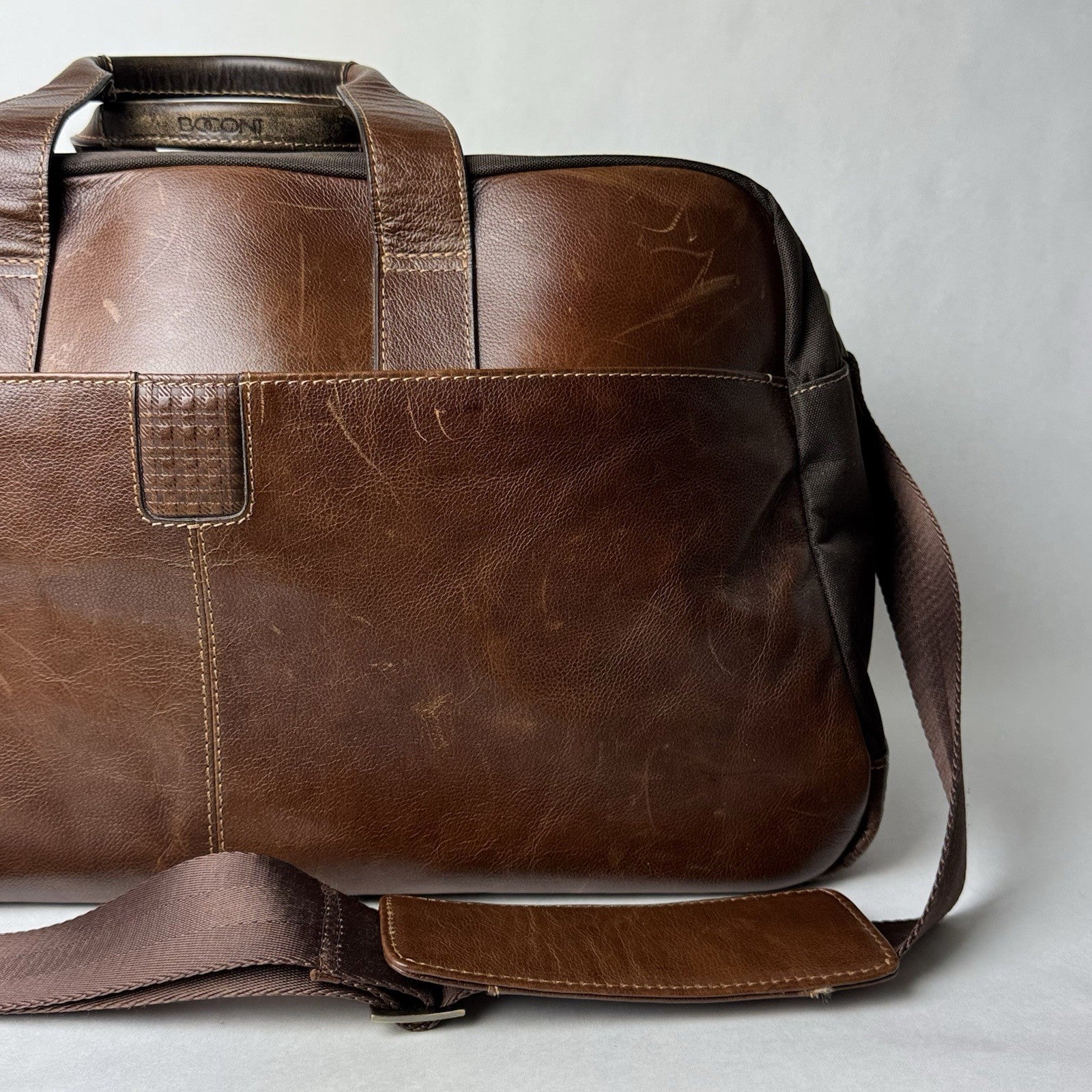 Boconi Garth Commuter Brown Leather Duffle Bag 21”x10”x12”