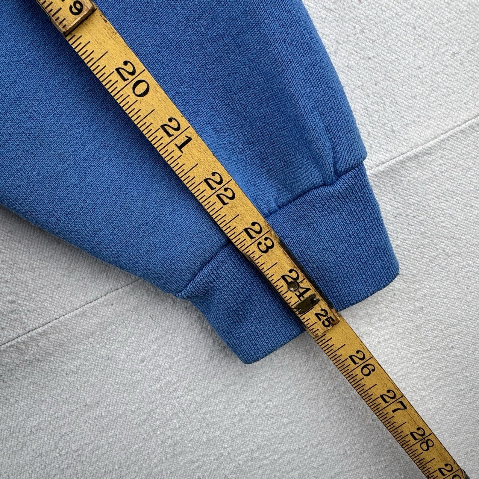 90’s Vtg UCLA Bruins Crewneck Sweatshirt Men’s M Blue Russell Athletic