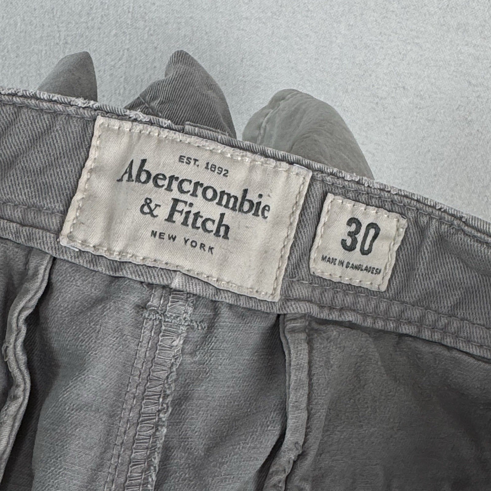 Abercrombie & Fitch Mens 15x9 Chino Shorts Gray Button Fly *Distressed