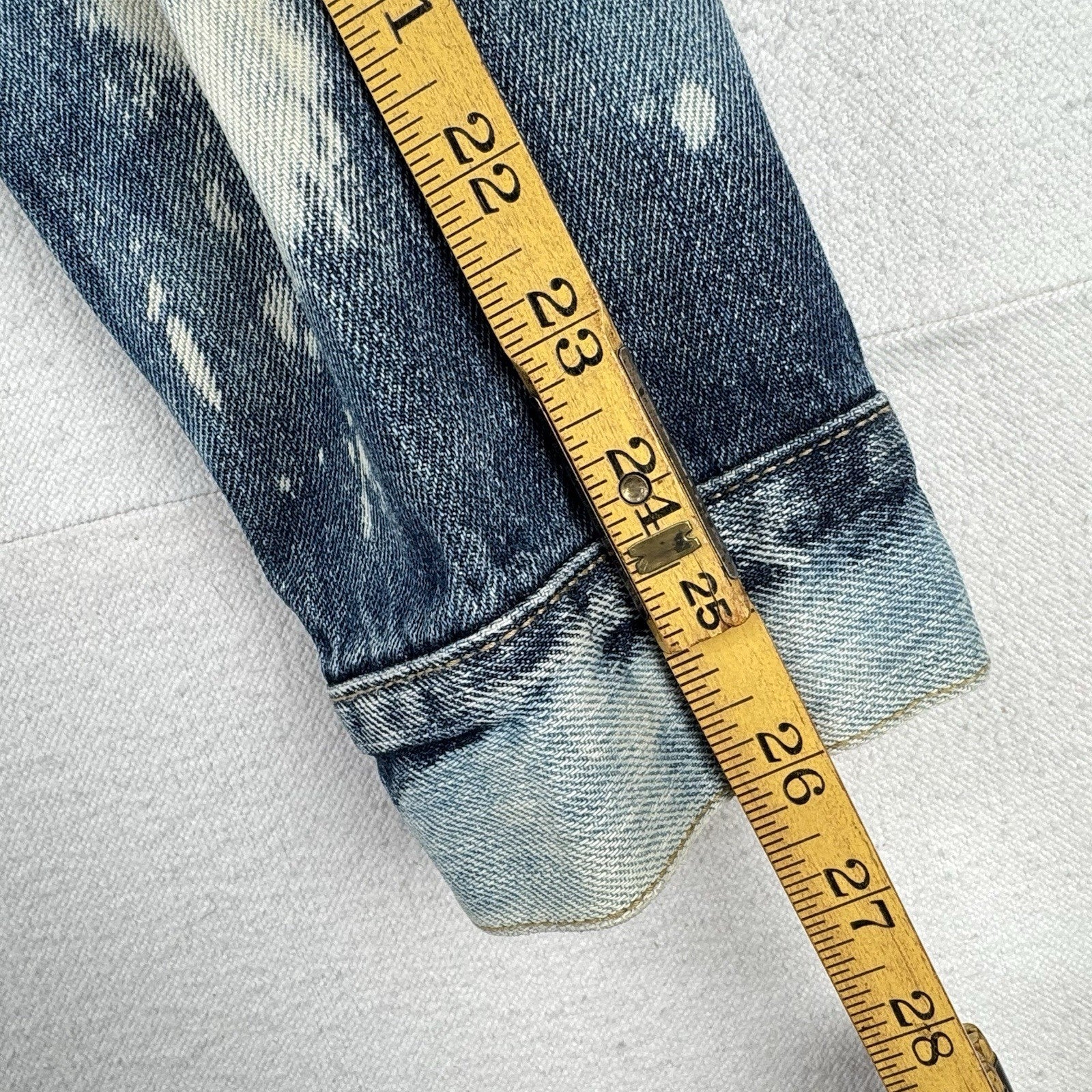 Levis Denim Jean Jacket Distressed and Bleached Men’s Medium
