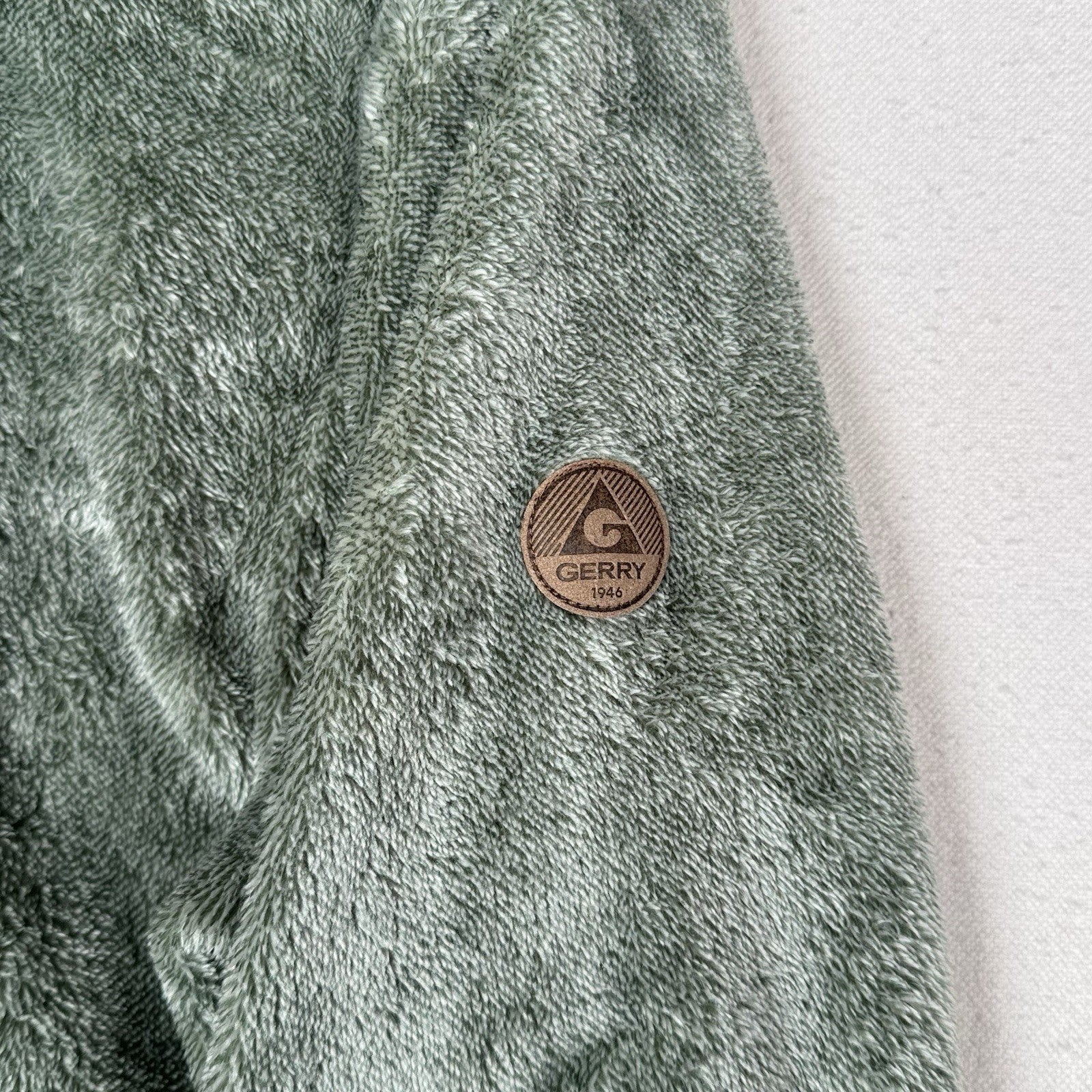 Gerry Women’s Everest Sherpa Fleece Jacket Full Zip Sea Green Large