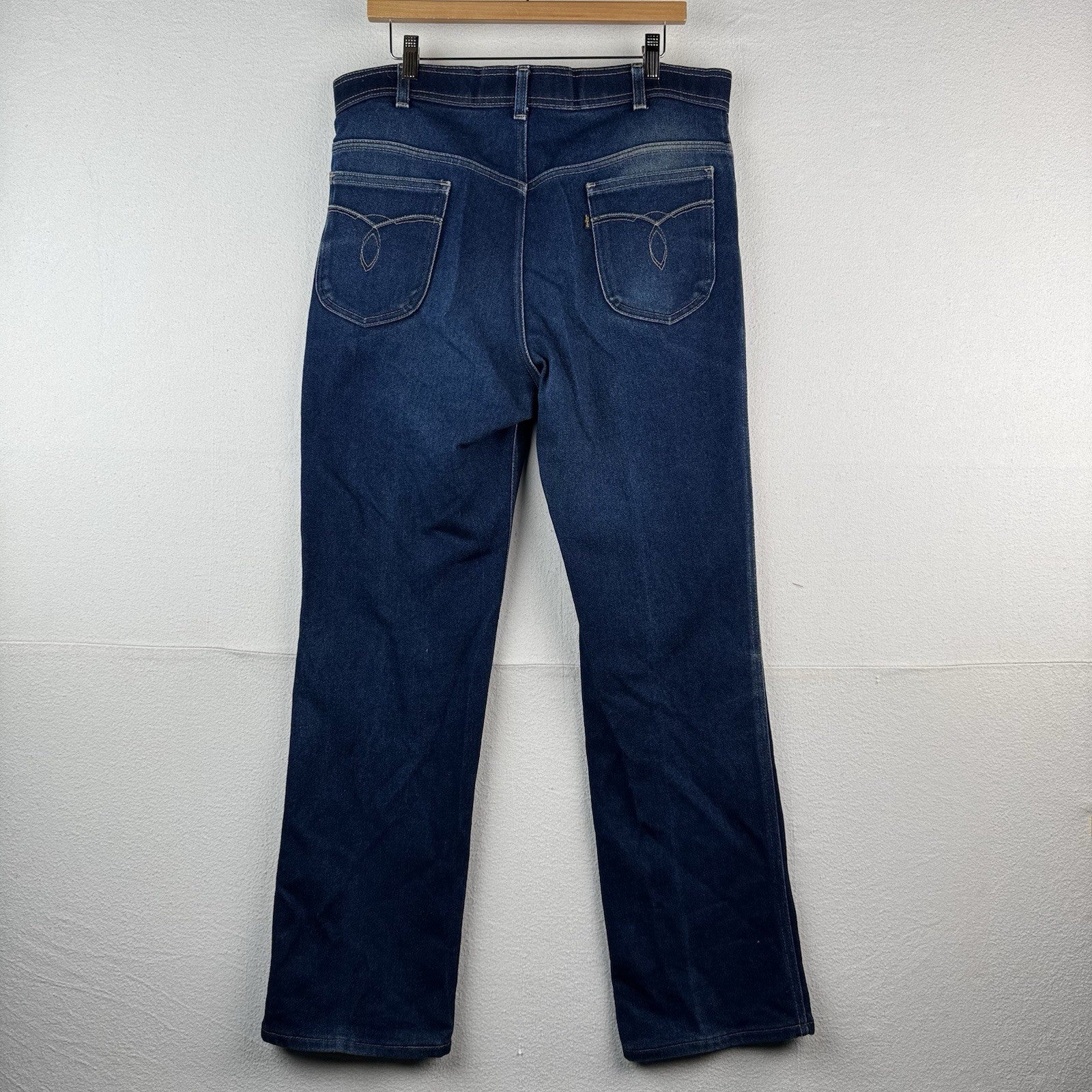70's Vtg Levi's Blue Tab Bootcut 9" Jeans For Men with a Skosh More 34x30