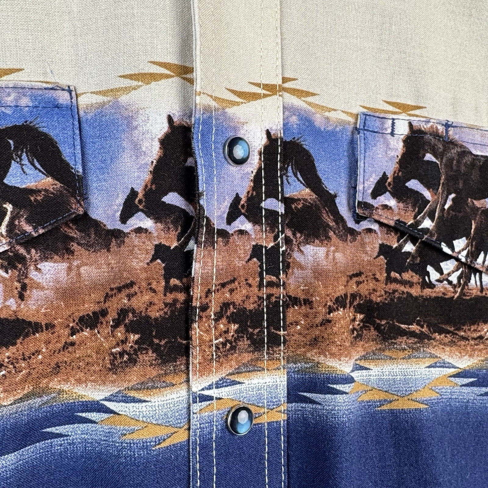 Vintage Wrangler Shirt Mens L Blue Western Pearl Snap Horses Aztec Cowboy Rodeo