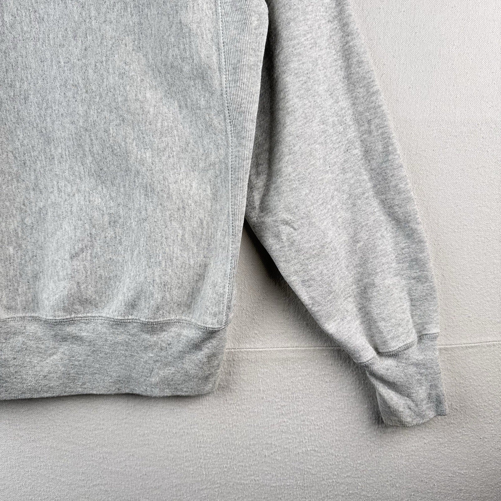John Carroll Champion Reverse Weave Crewneck Sweatshirt Men’s M Heather Gray