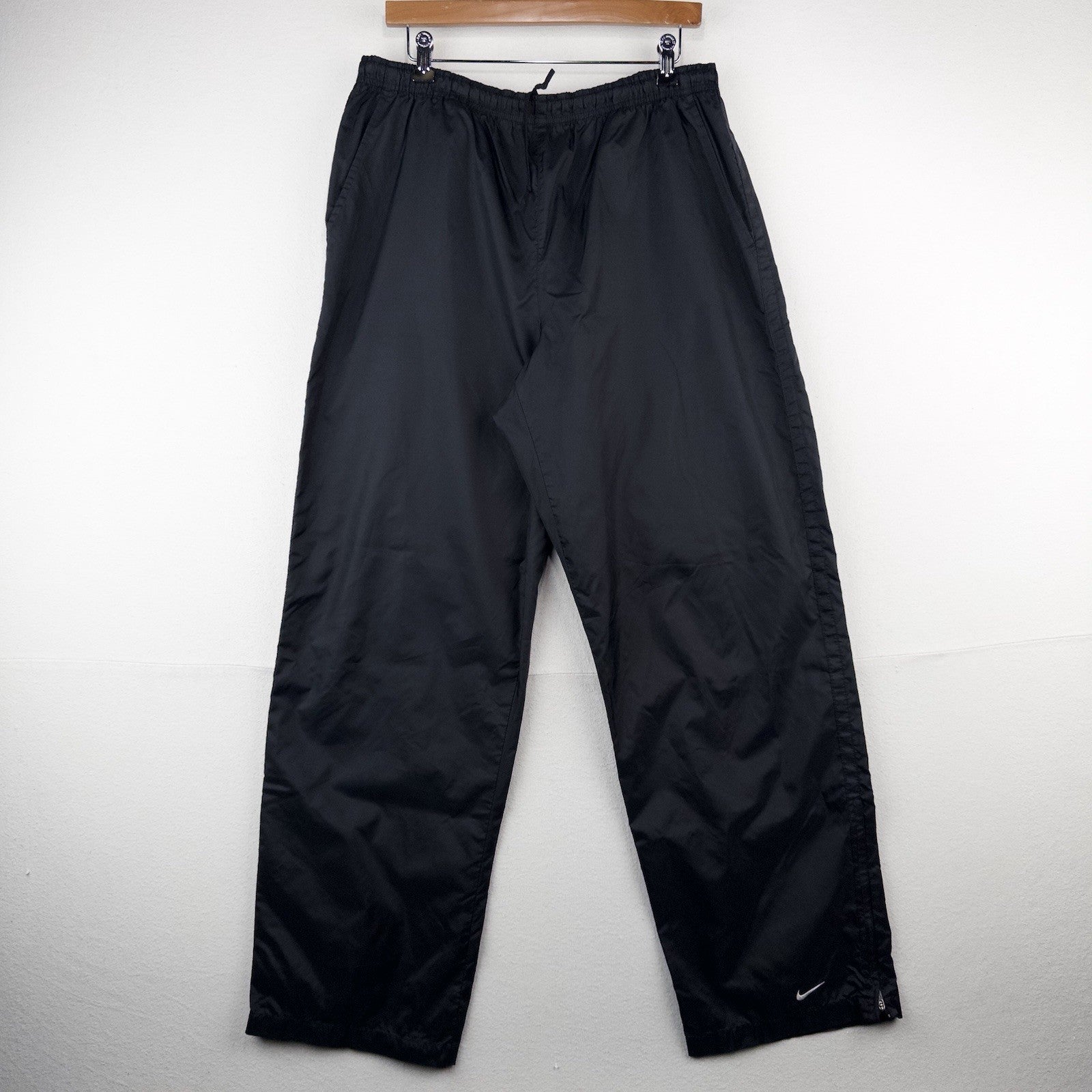 90’s Vintage Nike Nylon Track Pants Men's Large Black Unlined Wide Leg Baggy