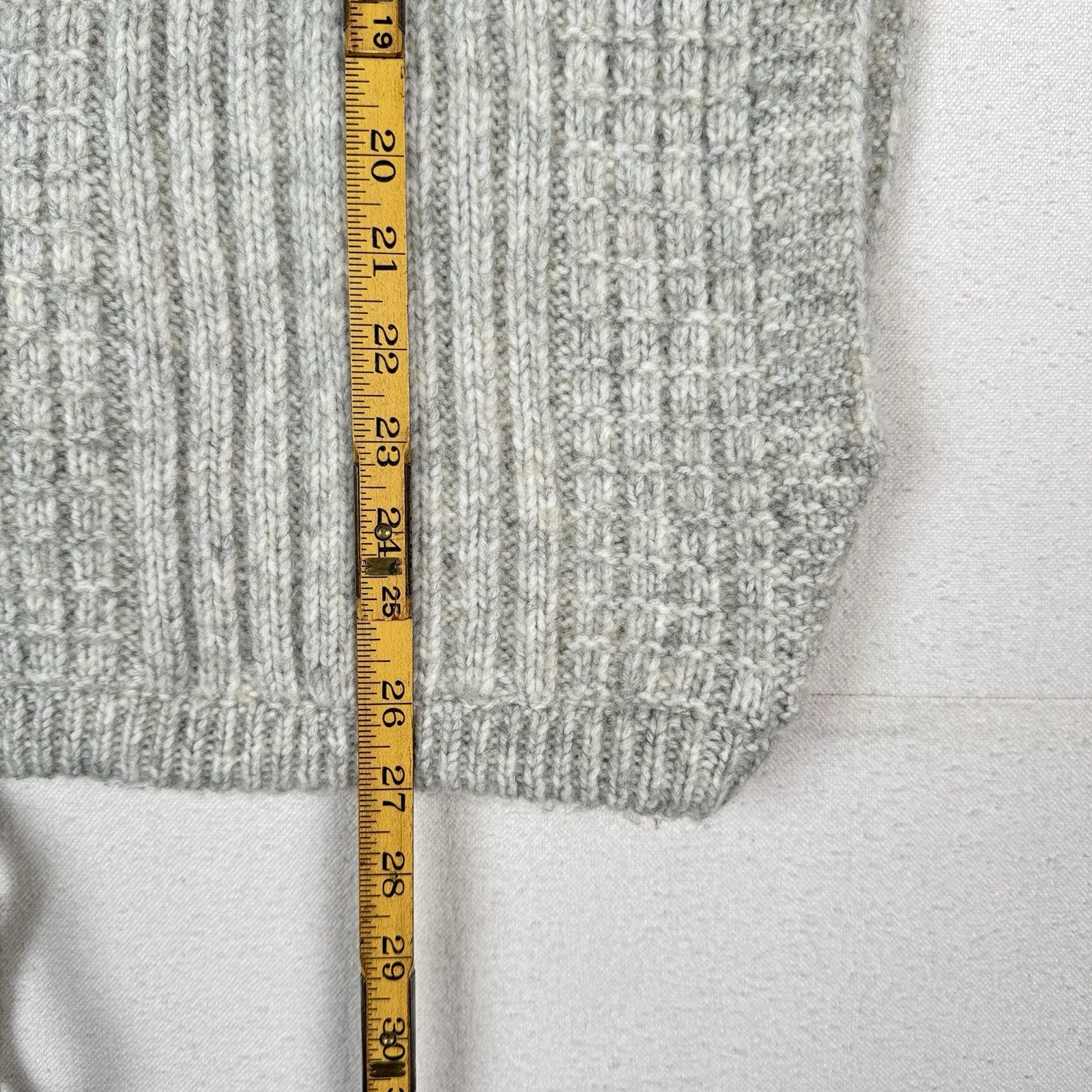 NWT Universal Thread Gray Sleeveless Knit Vest One Size