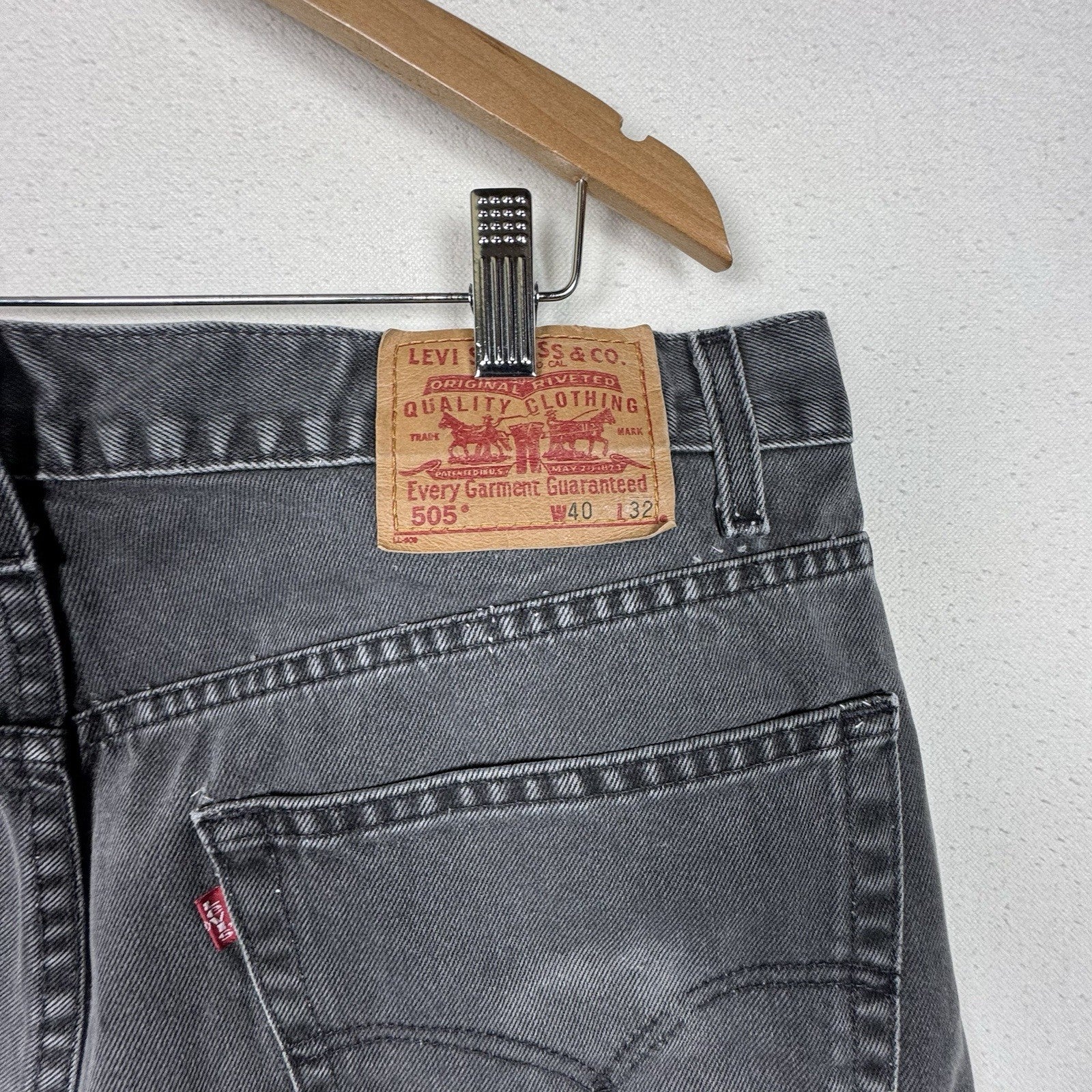 Levis 505 40x32 Straight Fit Lightwashed Black Denim Men's Jeans