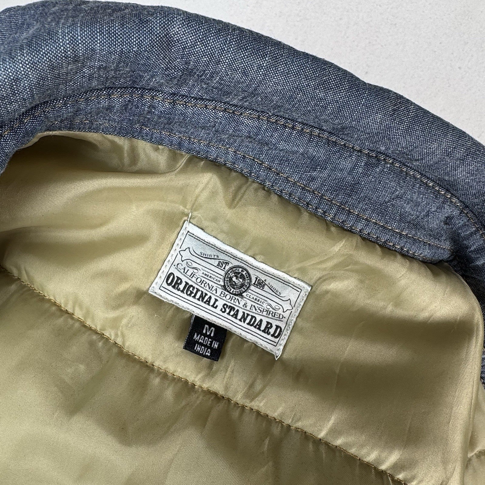 Vans Men’s Medium Denim Puffer Quilted Insulated Jacket Overshirt *Read