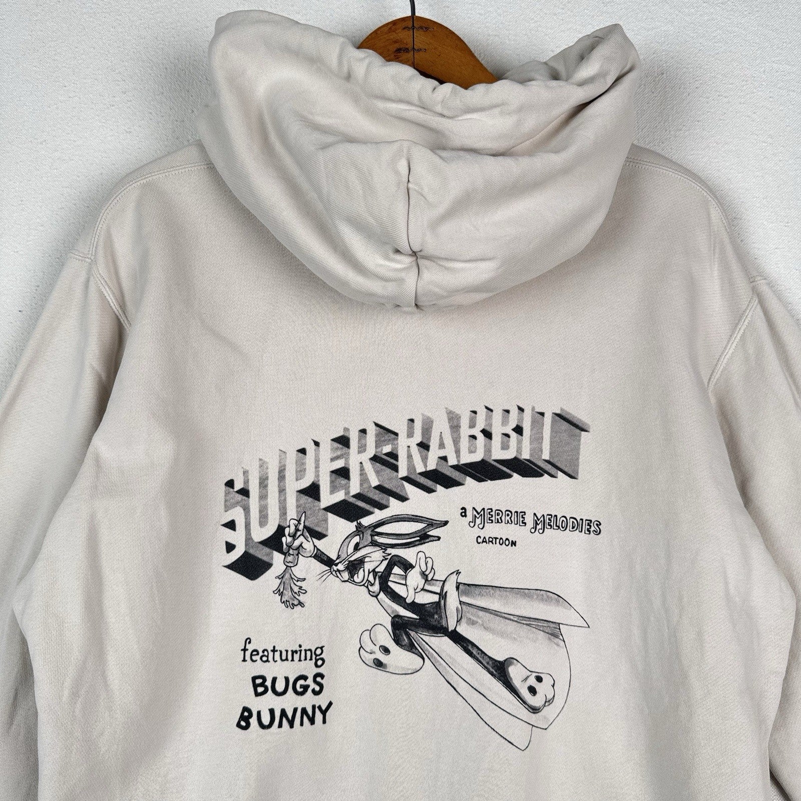 Uniqlo x Warner Bros Hoodie Mens Medium Bugs Bunny Merrie Melodies Sweatshirt