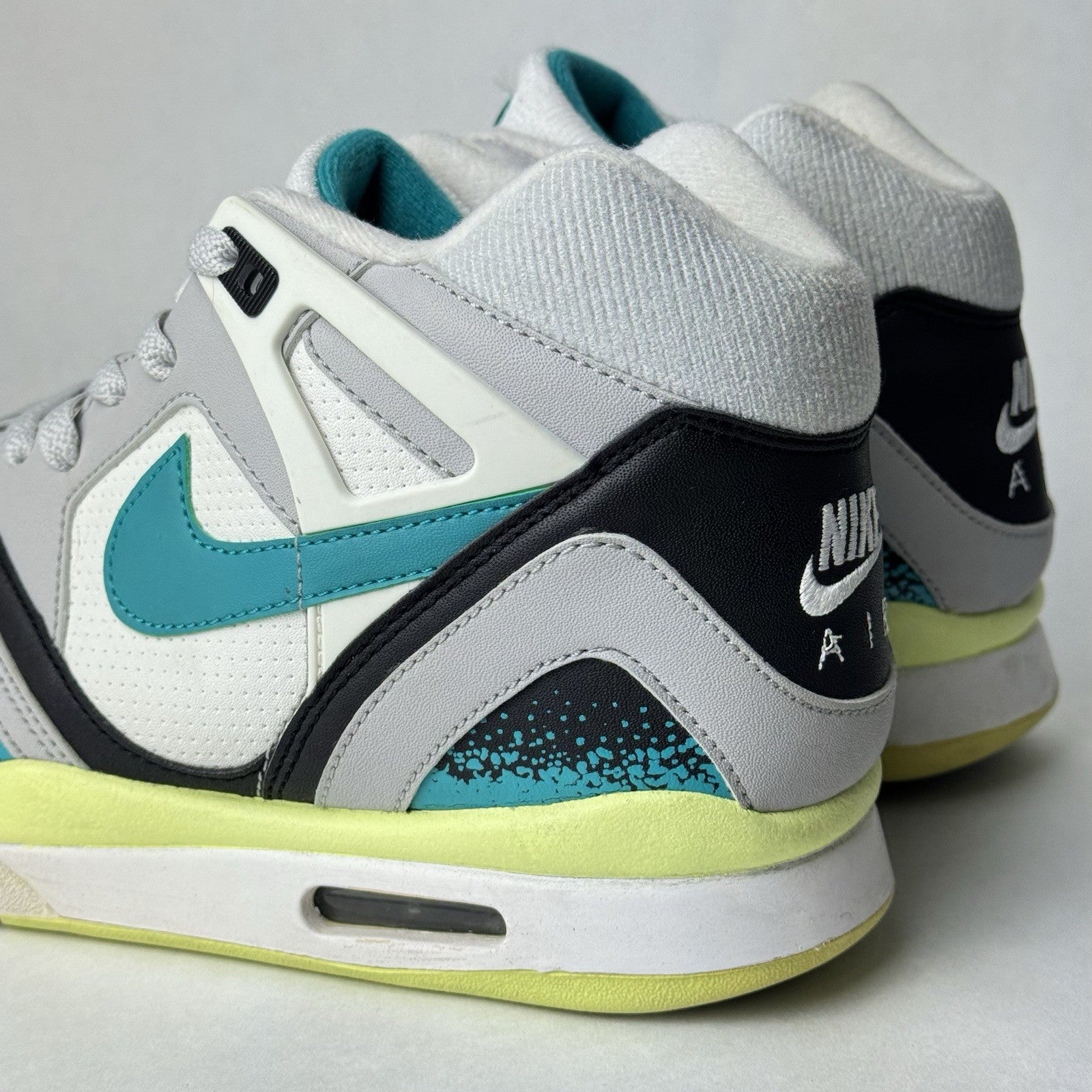 Nike Air Tech Challenge 2 Andre Agassi Turbo Green Size 9.5 2014