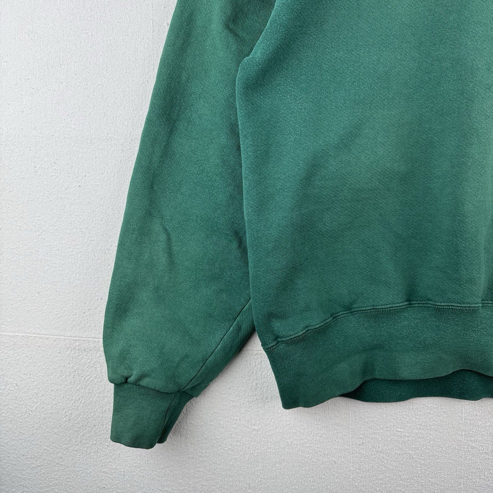 90s Vintage LL Bean X Russell Athletic Men's Large Green Henley Sweatshirt USA