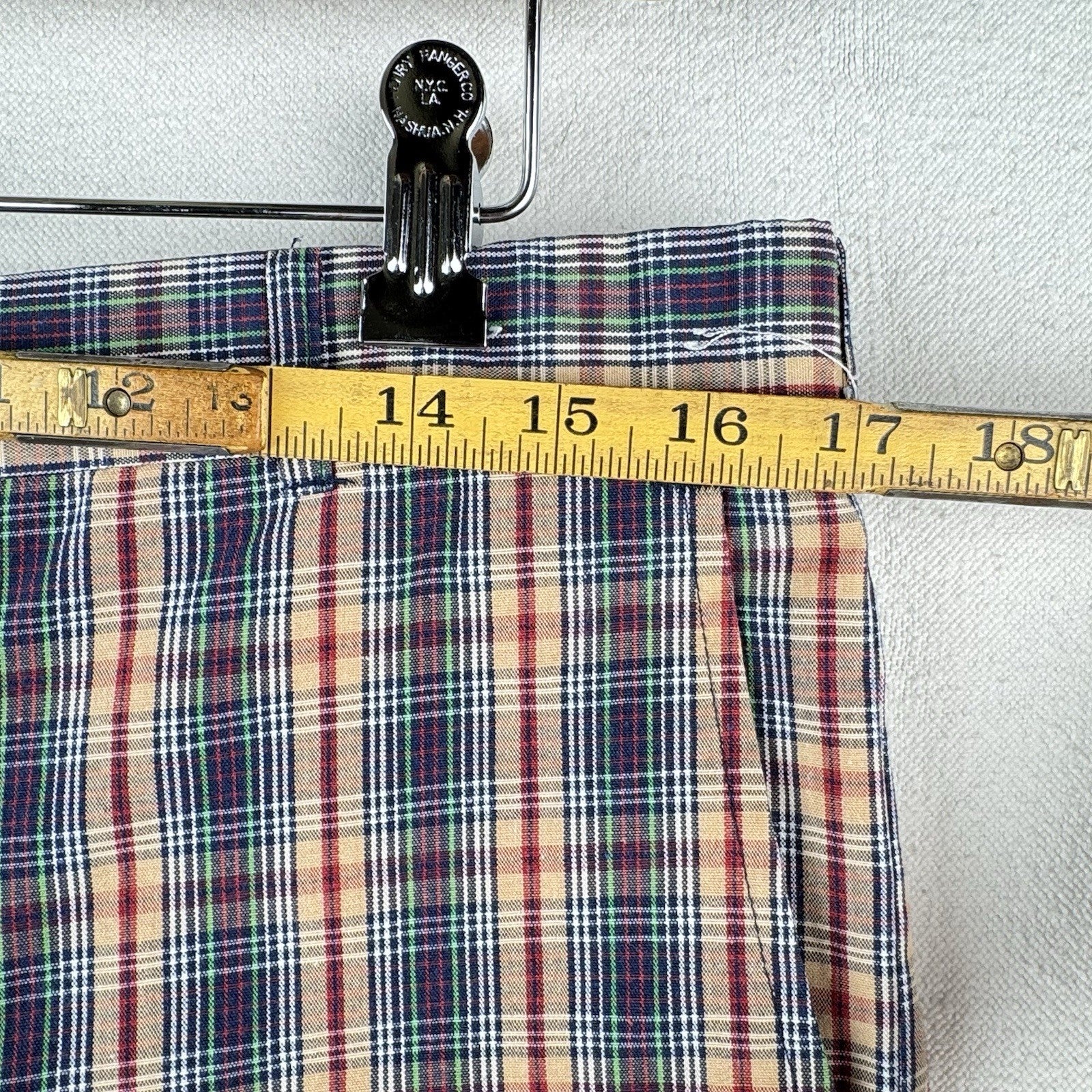 80’s Vintage McGregor Sportswear Men’s 36 Plaid Shorts 7”