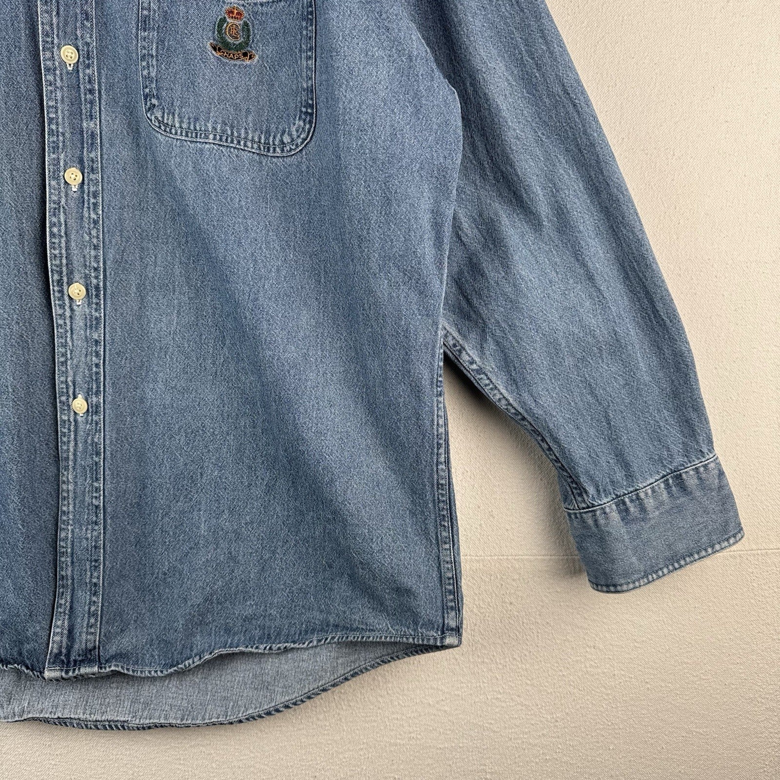 90’s Vintage Chaps Ralph Lauren Men’s L Button Up Denim Cotton Chambray Shirt