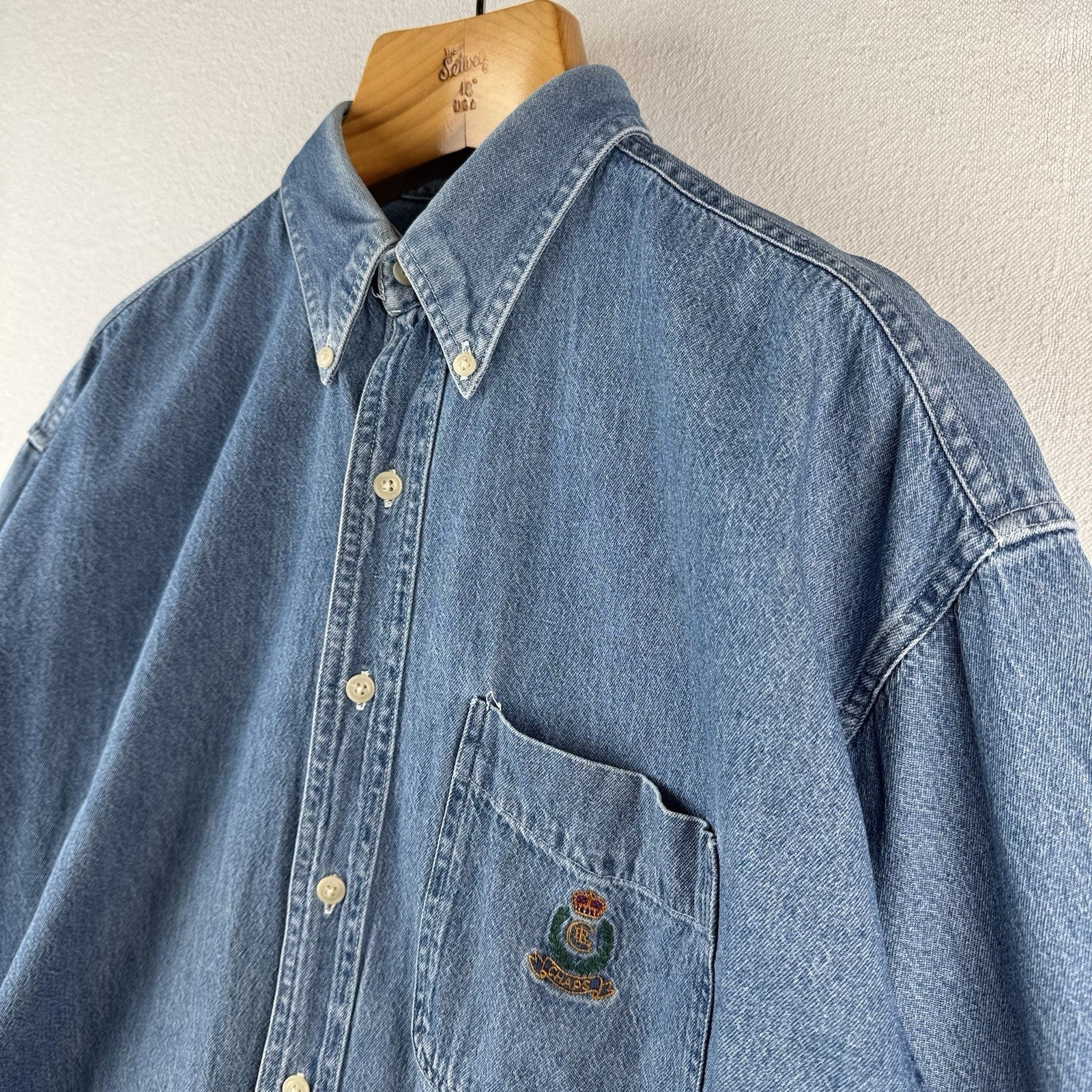 90’s Vintage Chaps Ralph Lauren Men’s L Button Up Denim Cotton Chambray Shirt