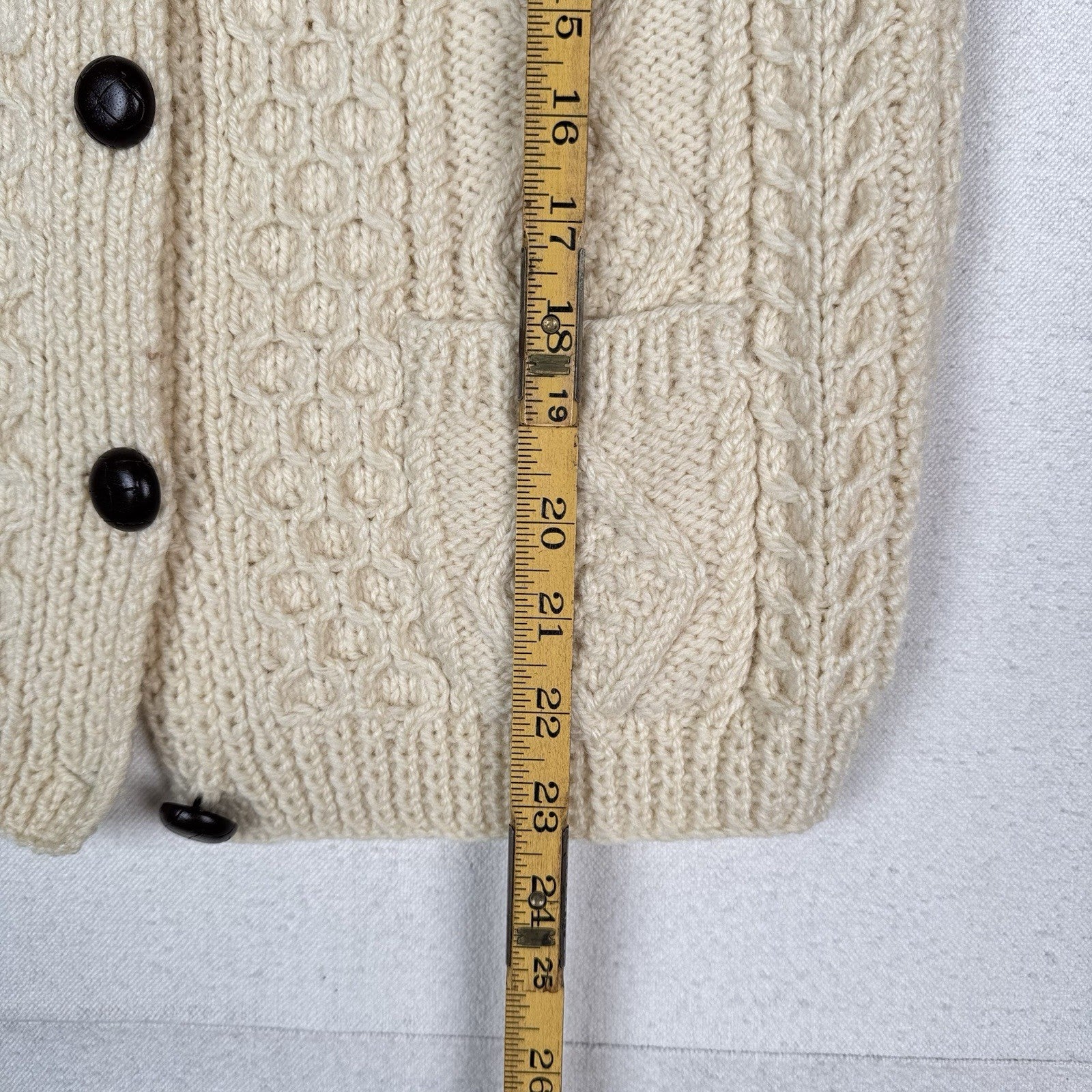 Carraig Donn Aran Cardigan Sweater Small/Med Ireland Wool Cable Knit Ivory