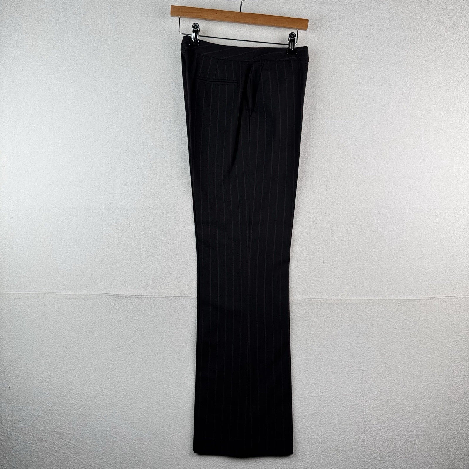 Anne Klein Women’s 6 Pant Suit Two Piece Set Black Red Pinstripe Leg=9.5”