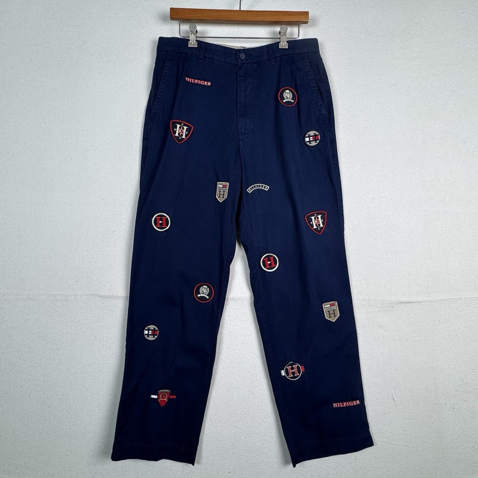Vintage Tommy Hilfiger Men’s Embroidered Patch Navy Blue Chino Pants 32x32 Y2K