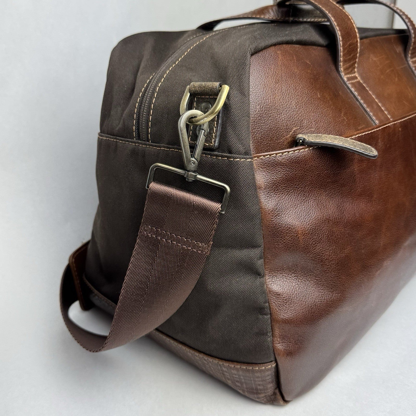 Boconi Garth Commuter Brown Leather Duffle Bag 21”x10”x12”