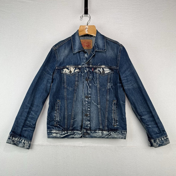 Levi’s Strauss Co Men’s M Blue Denim Trucker Jacket Faded Distressed