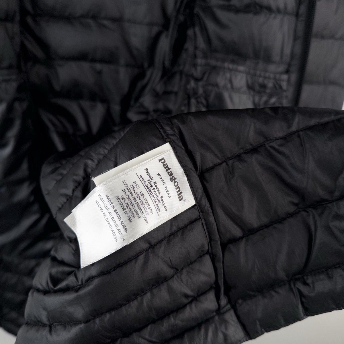 Patagonia Down Parka Puffer Jacket Women’s Medium Zip Up Black Ultra Light