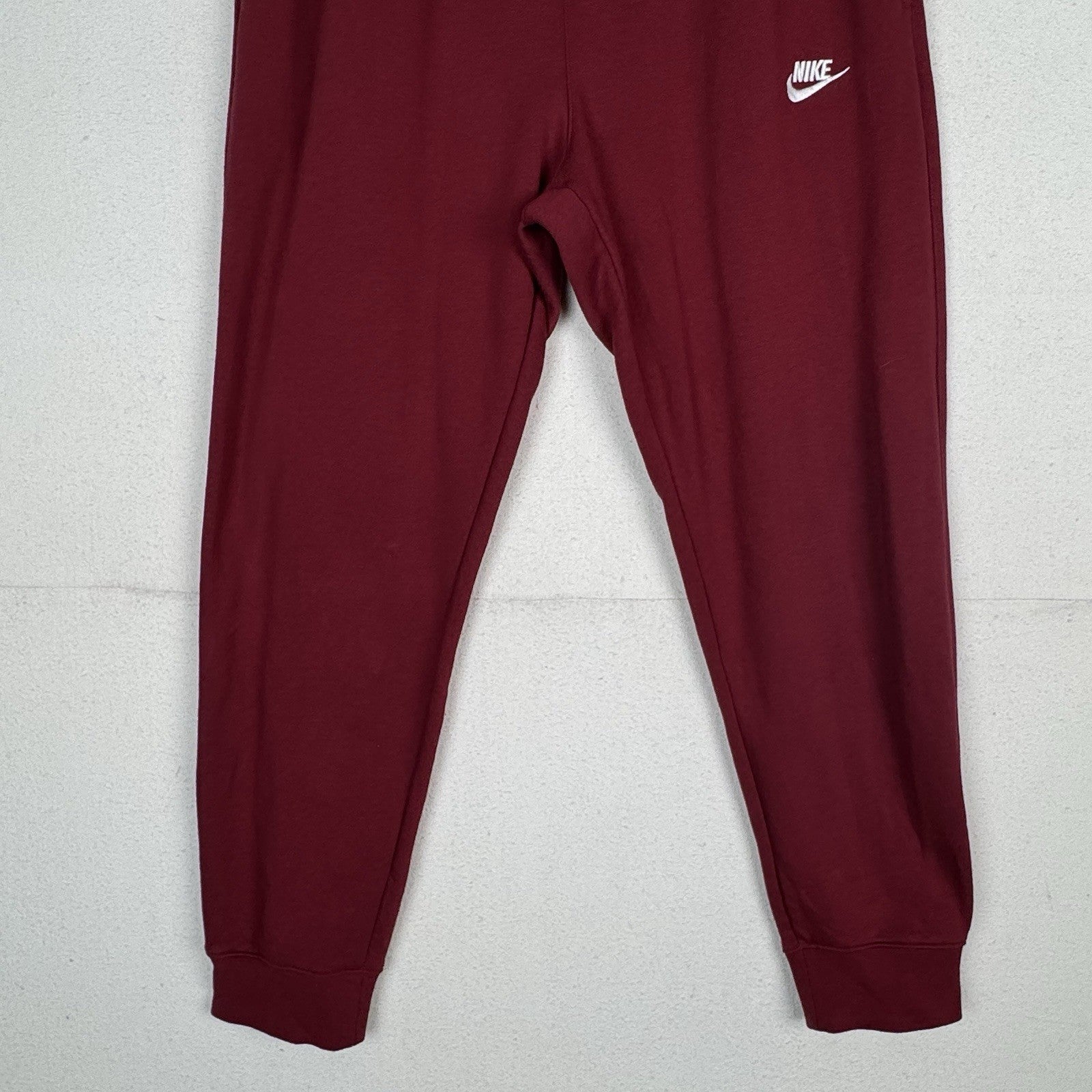 Nike Sportswear Club Fleece Joggers Maroon Red Men's Size XL Sweatpants Pants