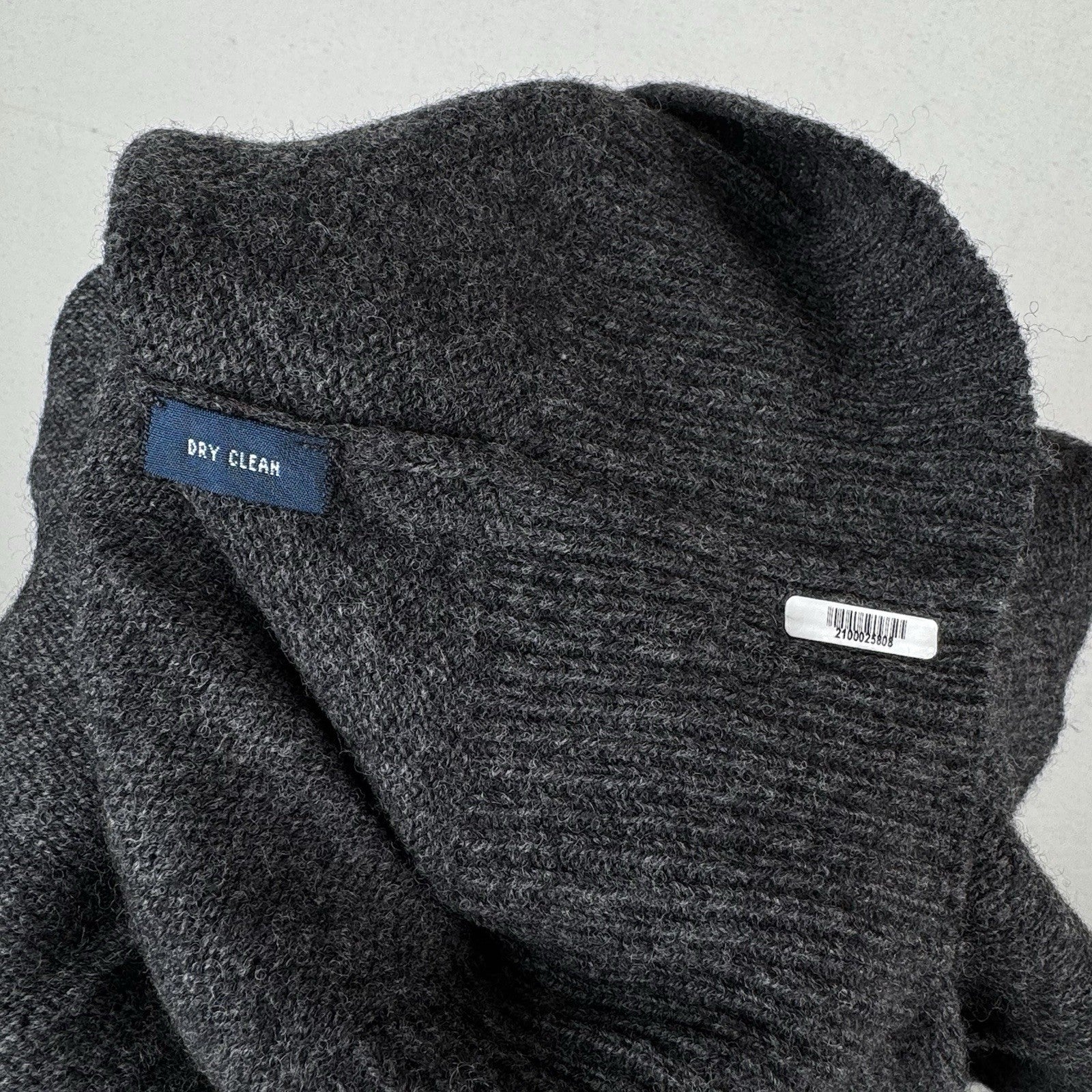 Polo Ralph Lauren Mens L 100% Lambswool V-Neck Gray Sweater Italian Yarn