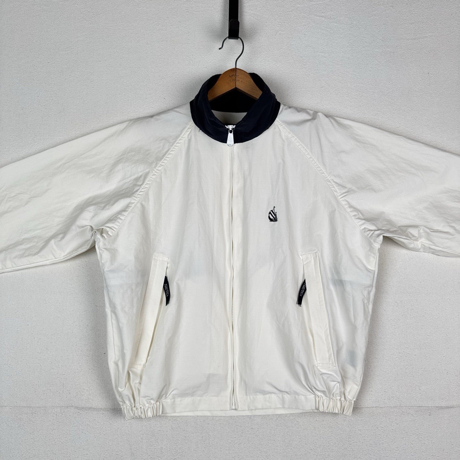 Vtg 90’s Nautica Men’s Large Sailing Windbreaker Jacket White Blue Full Zip Flag