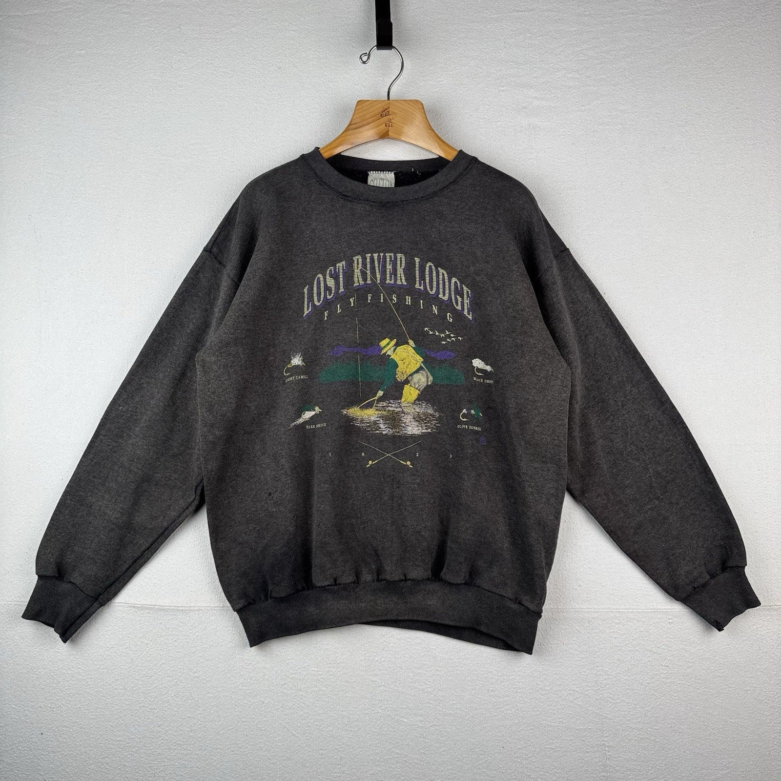 90’s Vtg Lost River Lodge Fly Fishing Crewneck Sweatshirt Men’s M Sun-faded USA