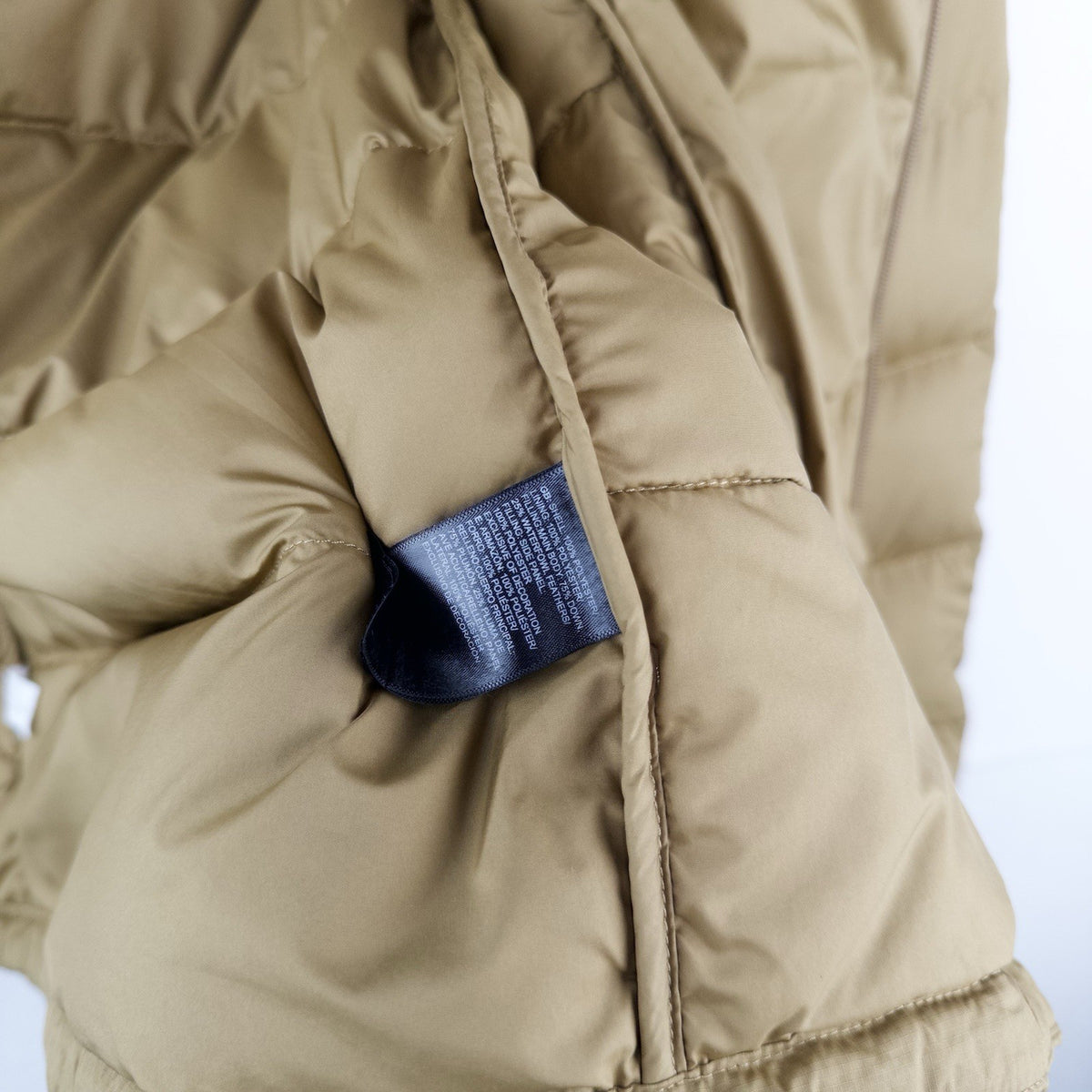 The North Face 550 Fill Goose Down Puffer Jacket Coat Men’s M Alpz Khaki Gold