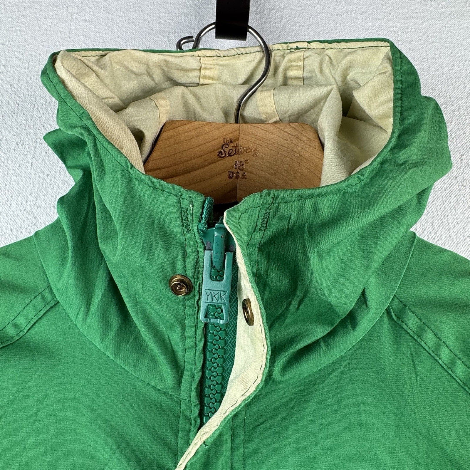 70’s Vintage Woolrich Women’s Small Mountain Parka Kelly Green Made In USA