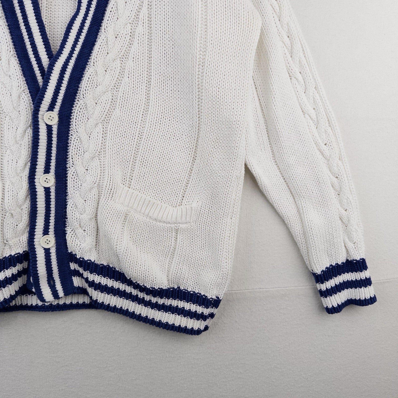 90’s Vtg Gap Chunky Cable Knit Cardigan Men’s L White Blue Varsity Cricket