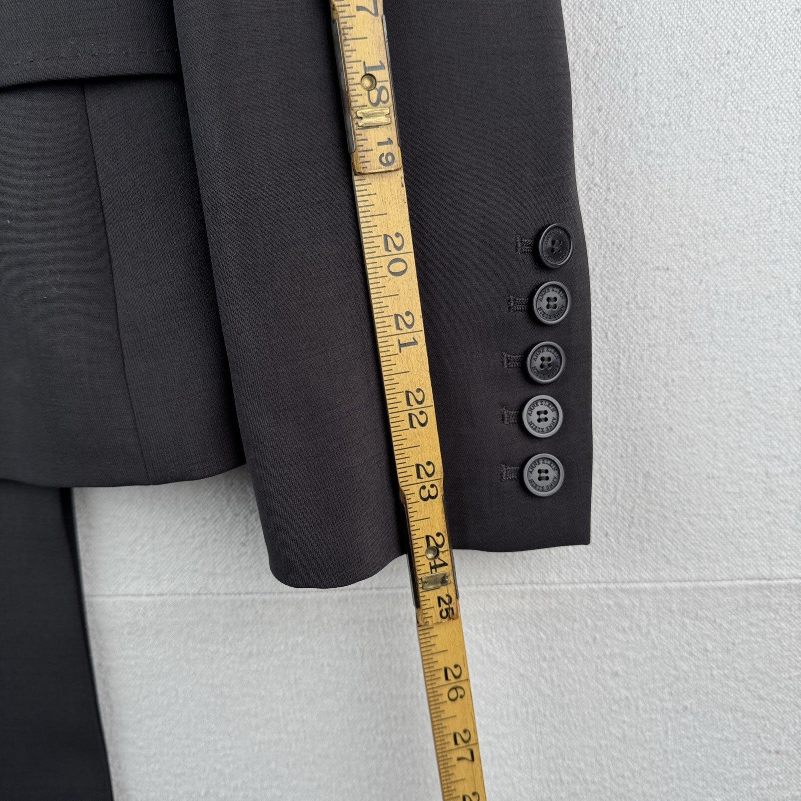 Anne Klein Women’s 6 Belted Pant Suit Two Piece Set Gray Brown Leg=9.5”