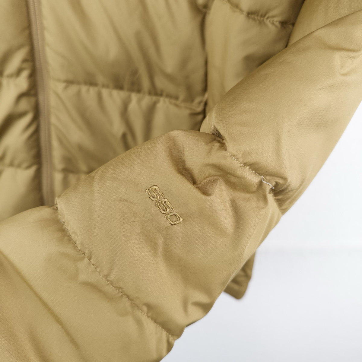 The North Face 550 Fill Goose Down Puffer Jacket Coat Men’s M Alpz Khaki Gold