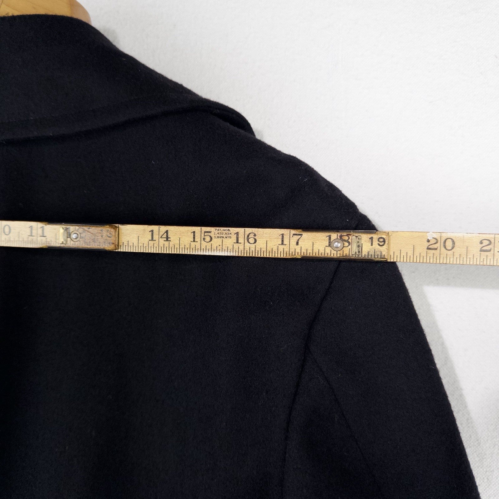 70's Vtg Navy Enlisted Military Peacoat Coat Men’s 40R Blue Wool Metal Buttons