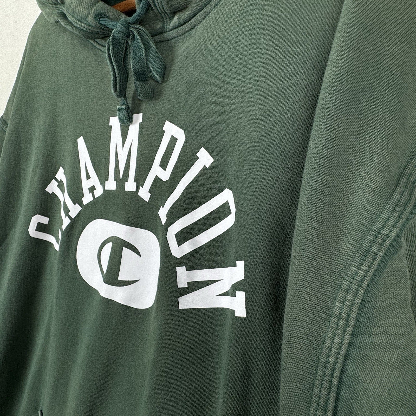 Men's Champion Soft Green Vintage Wash Varsity Graphic Hoodie Size XL