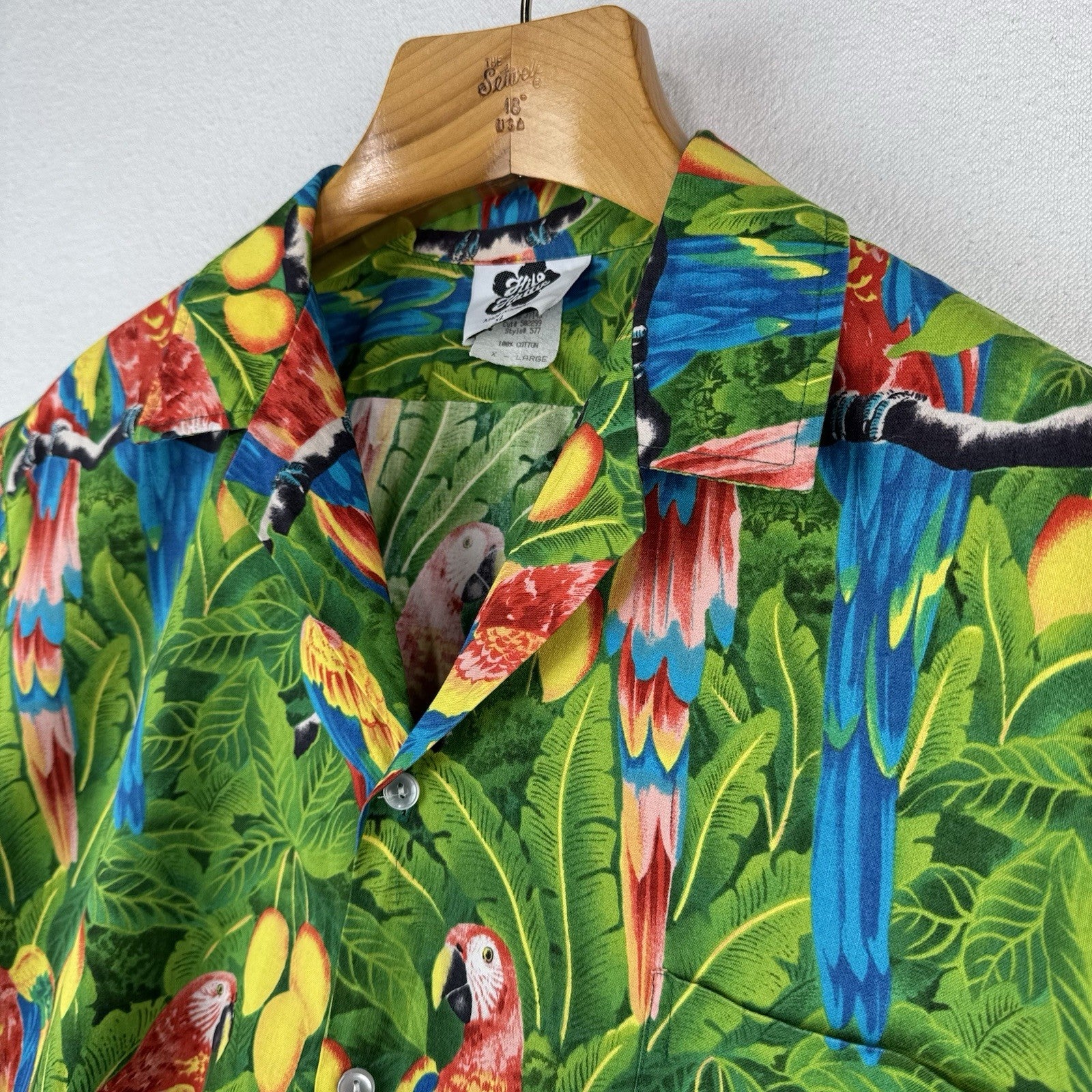 80's Vintage Hilo Hattie Hawaiian Shirt Parrots Macaws Men’s XL Made USA/Hawaii