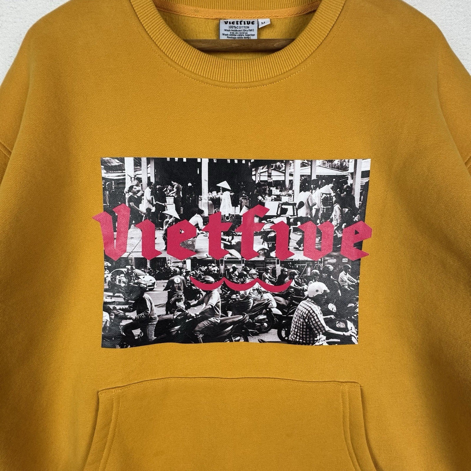 VietFive Coffee Crewneck Sweatshirt Mens Medium Yellow Cozy Soft Kangaroo Pocket