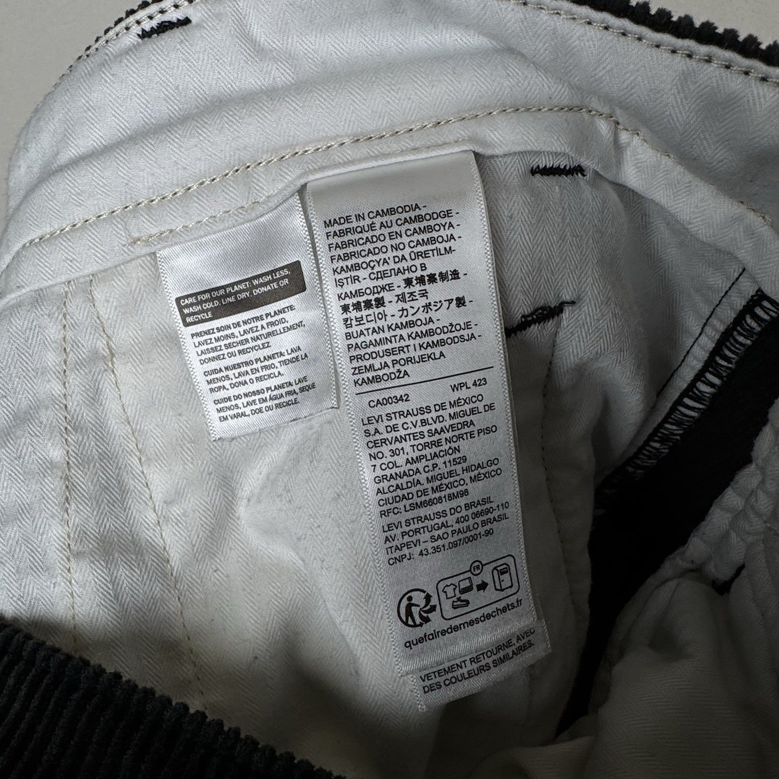 Levi's® Premium Men's XX Chino Authentic Straight Corduroy Pants *34x30 Black