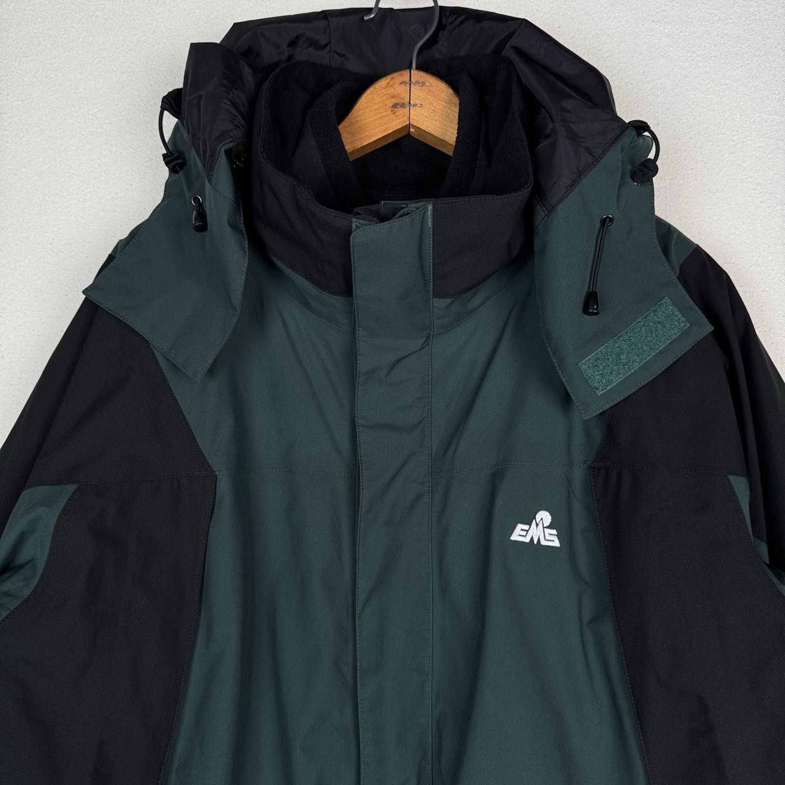 EMS Eastern Mountain Sports 3-in-1 Wet Weather Ski Jacket Fleece Base Men’s XL