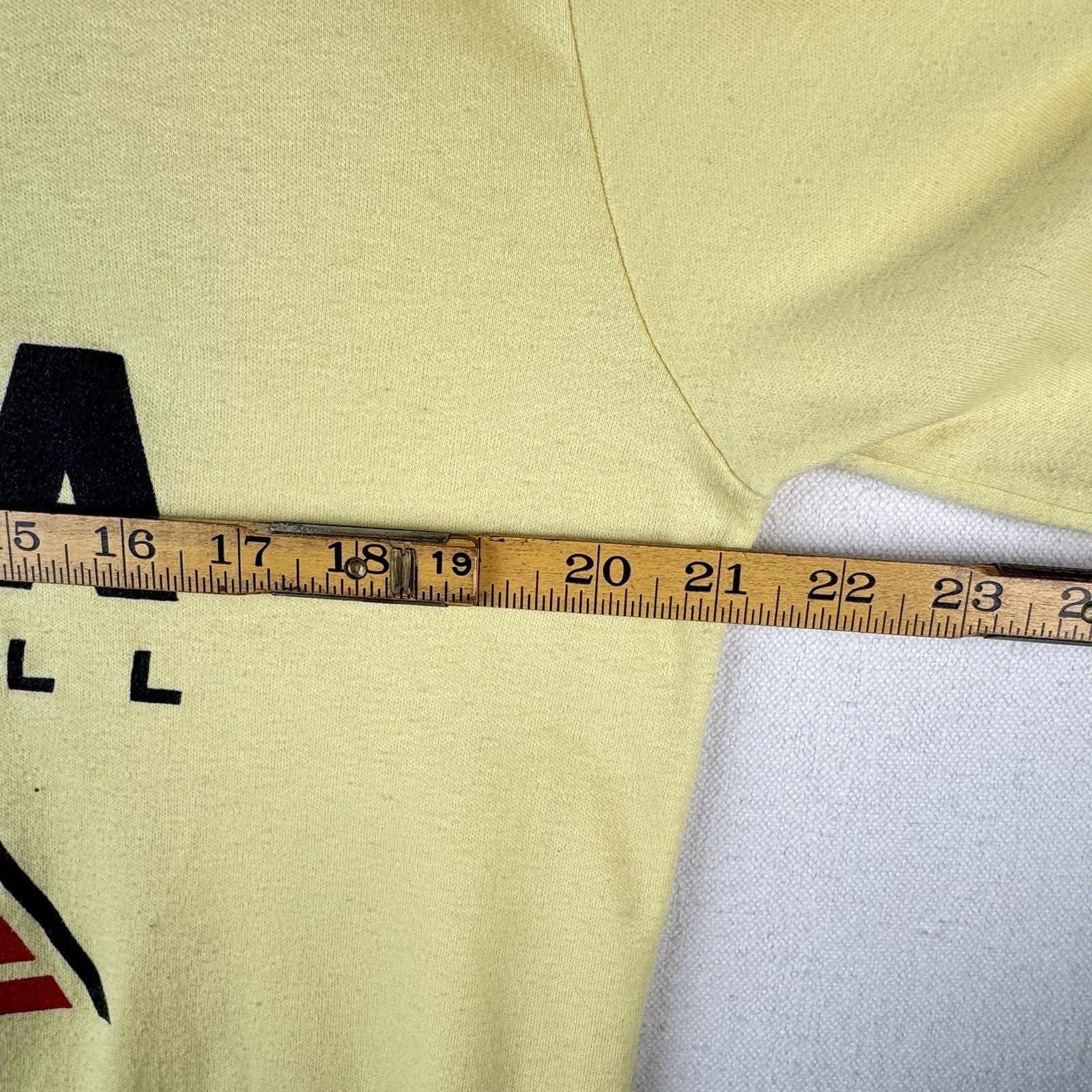 90’s Vintage Yamaha Of Camp Hill Yellow Turtleneck Unisex XL *Distressed