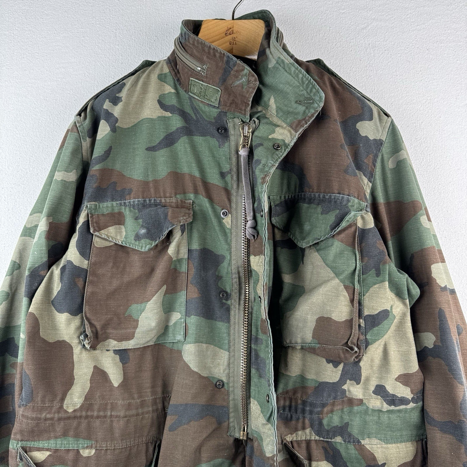 80’s Vintage US Army M81 Woodland Camo M65 Field Jacket Men’s Large Regular 1984