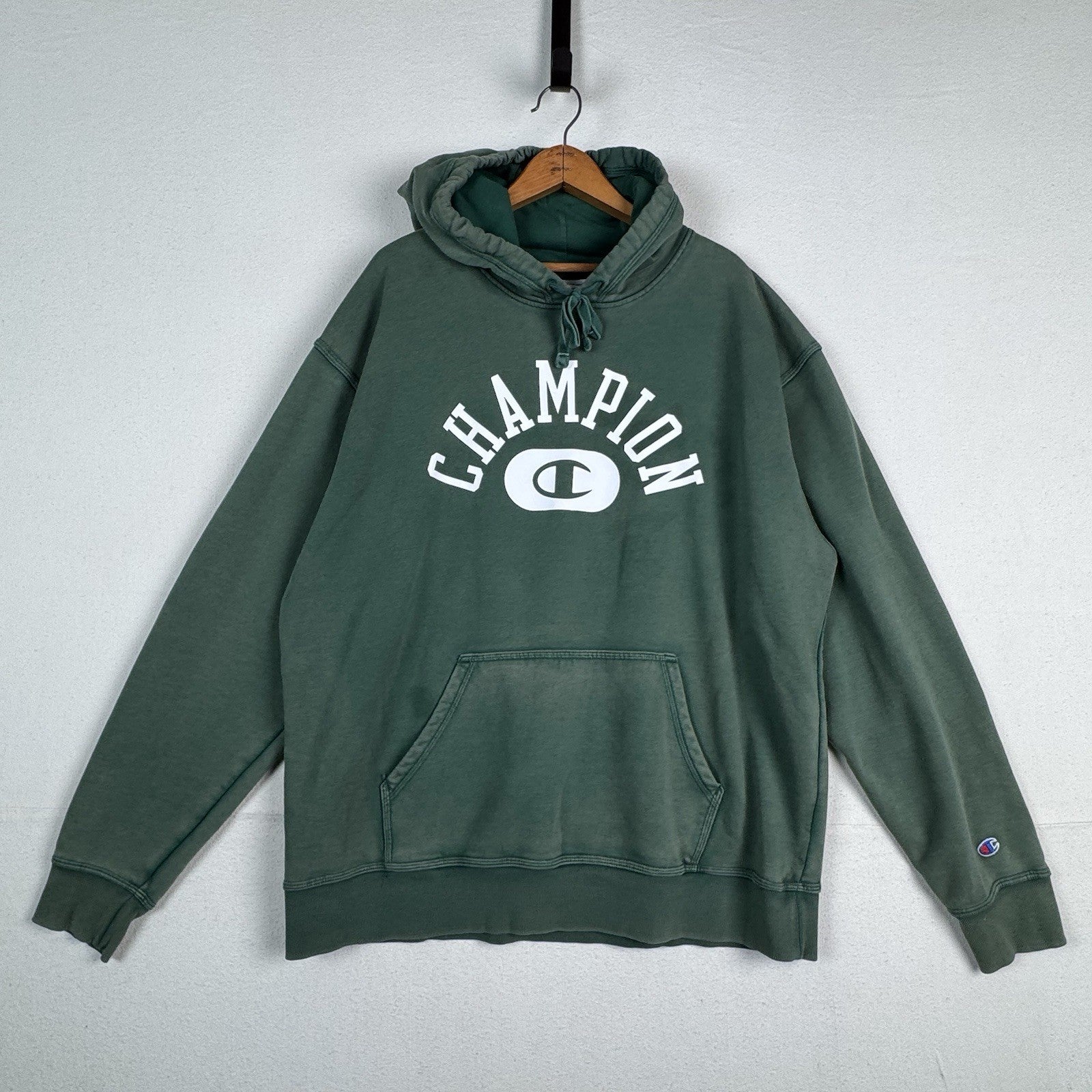 Men's Champion Soft Green Vintage Wash Varsity Graphic Hoodie Size XL