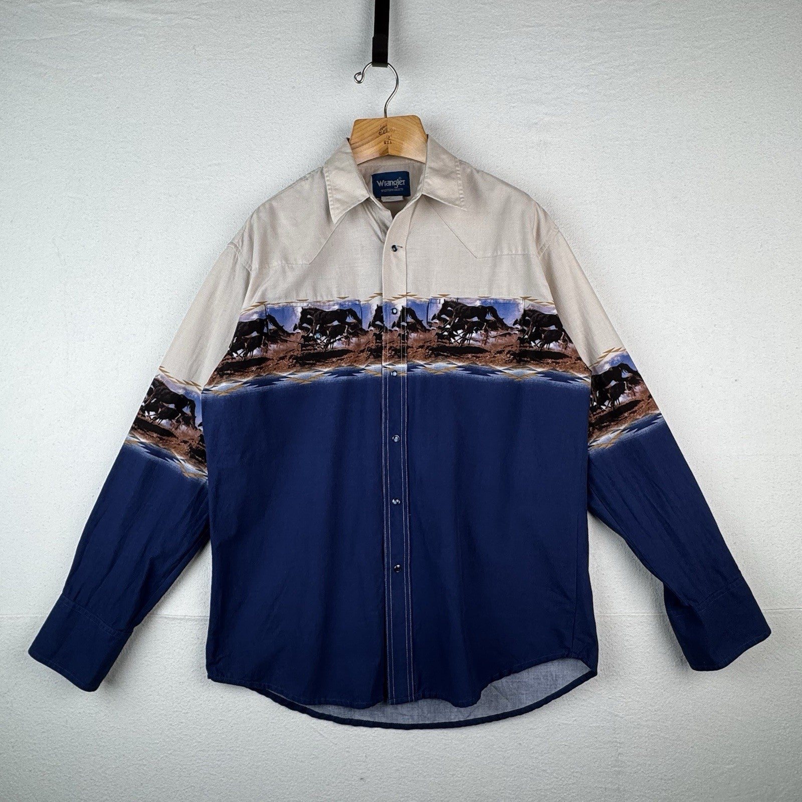 Vintage Wrangler Shirt Mens L Blue Western Pearl Snap Horses Aztec Cowboy Rodeo