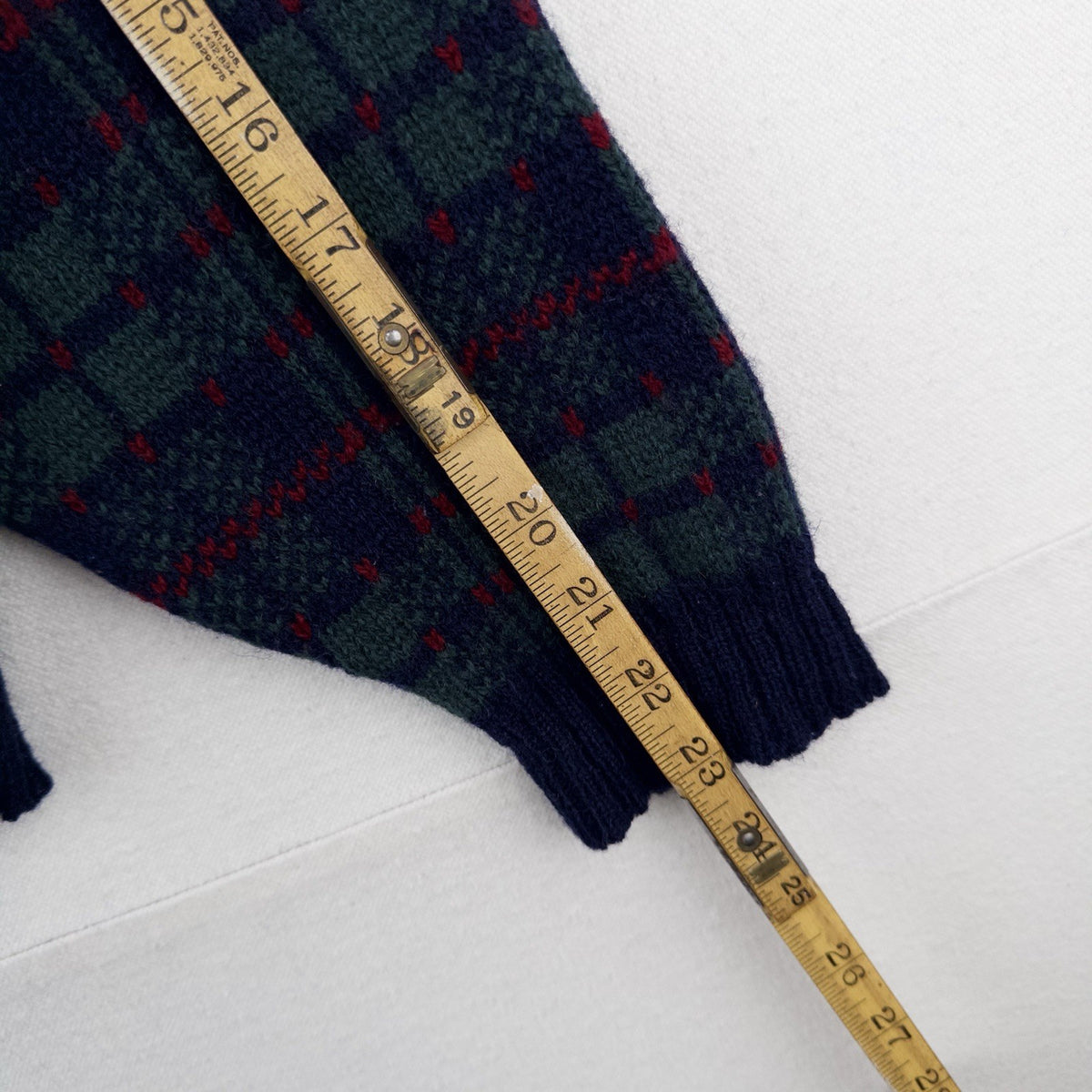 90’s Lands End Tartan Plaid Shetland Wool Cardigan Women’s Large Scotland